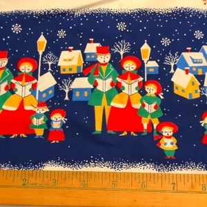 Tablecloth, Christmas festive white w. red snowflakes & border print.